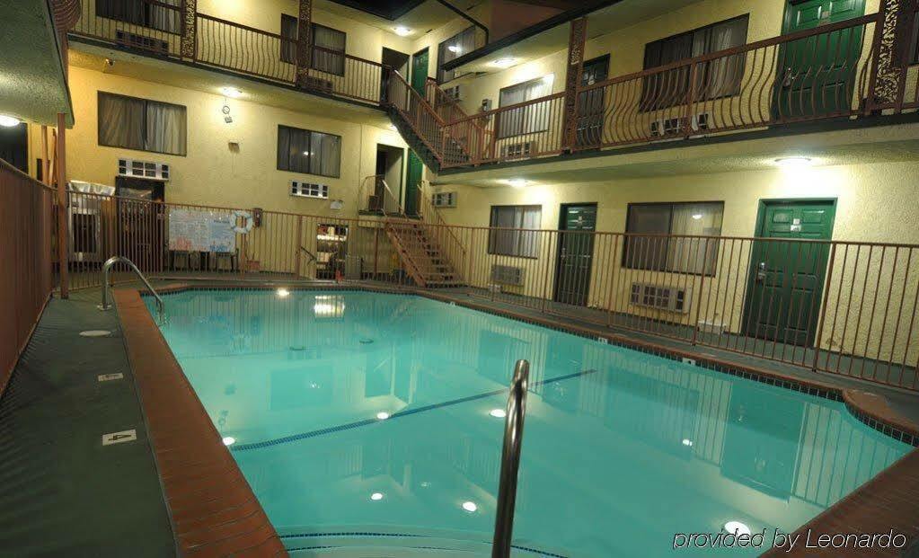 Hollywood Express North Motel